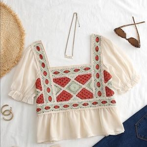 ☀️BOHO crocheted puff sleeve top☀️